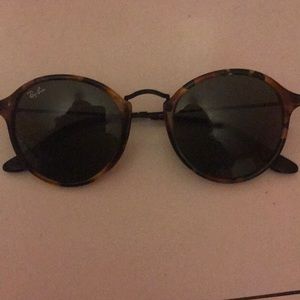 Ray Ban Classic G-15 Sunglasses